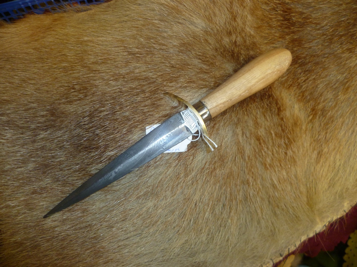 DAMASK BLADE
