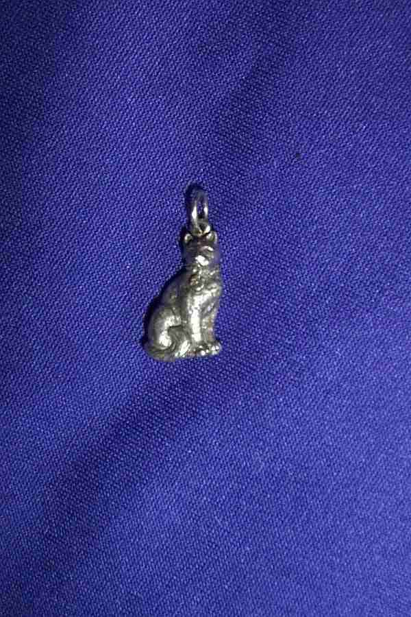 BAST PENDANT - SILVER