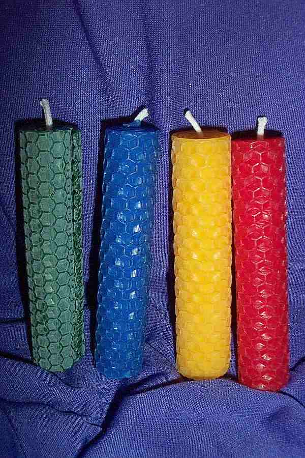 BEESWAX QUARTER SET (4)